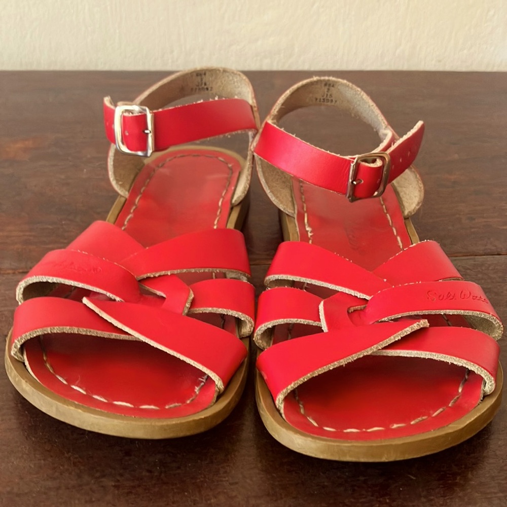 Classic red Saltwater sandals, size 2